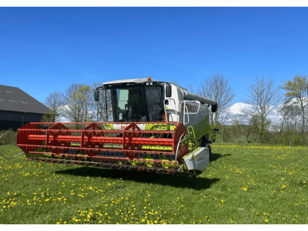 Комбайн Claas Lexion 520 (2008)