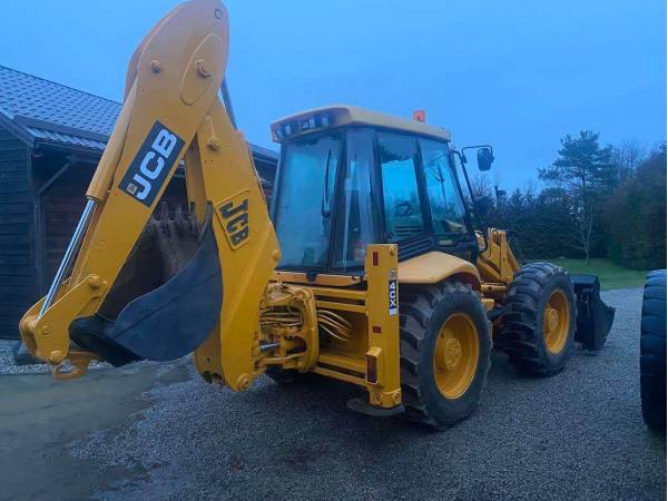 Екскаватор-навантажувач JCB 4CX (2000)