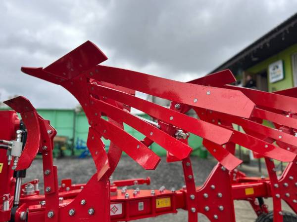 Плуг механический оборотный Unlu 2+1 (120х120) отвал 16" с транспортным колесом