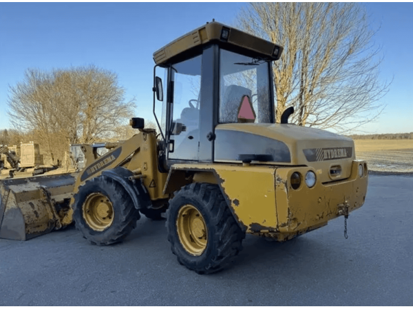 Екскаватор-навантажувач Hydrema Wl 550C (2004)