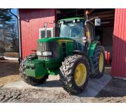 Трактор John Deere 6630