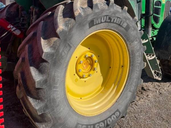 Трактор John Deere 6630 (2008)