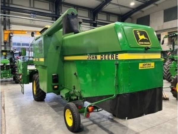 Комбайн John Deere 1052 (1986)