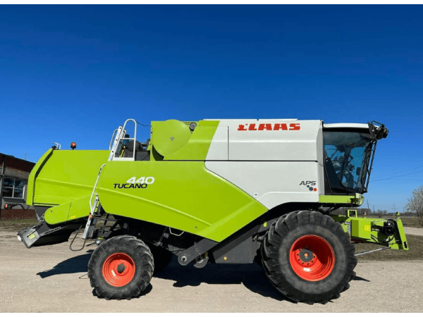 Комбайн Claas Tucano 440 (2009)