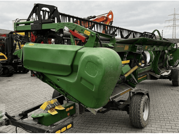 Комбайн John Deere T560i (2022)