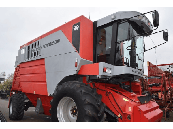 Комбайн Massey Ferguson 7256 (2002)