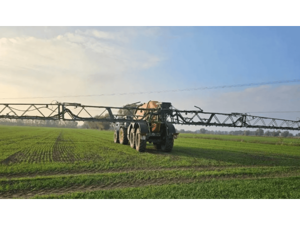 Причіпний обприскувач Amazone UX 11200 (2012)