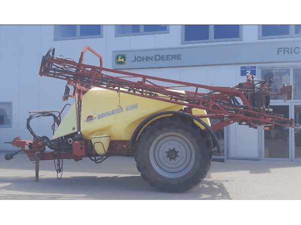 Причіпний обприскувач Hardi Navigator 4000 (2012)
