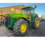 Трактор John Deere 8200