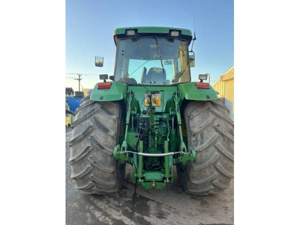 Трактор John Deere 8200 (1997)