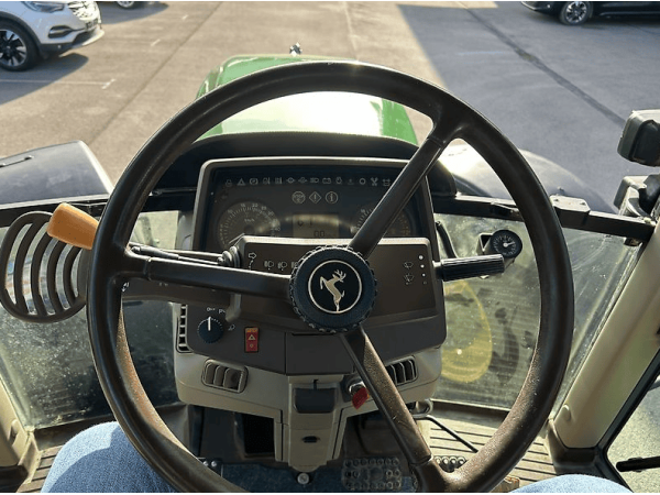 Трактор John Deere 6320 (2003)