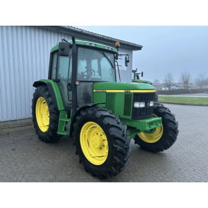 Трактор John Deere 6110 (2001)