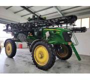 Самохідний обприскувач John Deere 4730