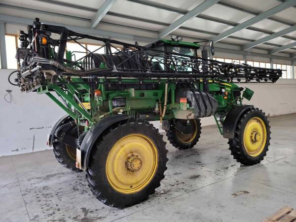 Самохідний обприскувач John Deere 4730 (2013)