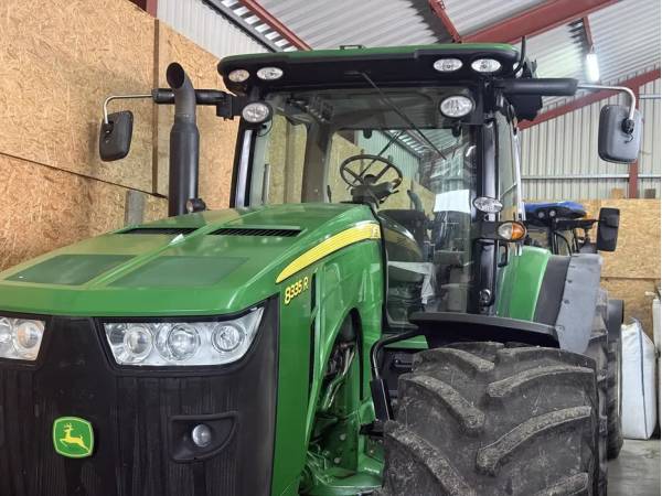 Трактор John Deere 8335R (2013)