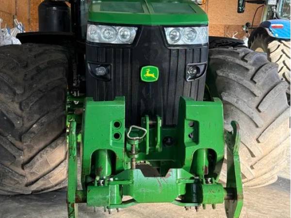 Трактор John Deere 8335R (2013)