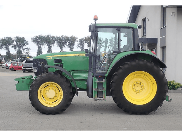 Трактор John Deere 6630 (2012)