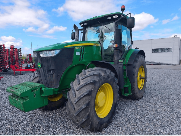  Трактор John Deere 7230R (2013)