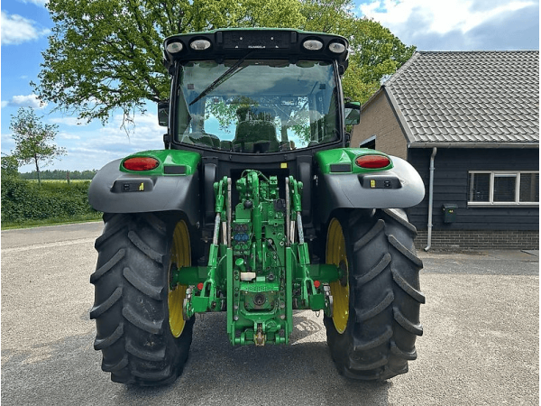 Трактор John Deere 6120R (2016)