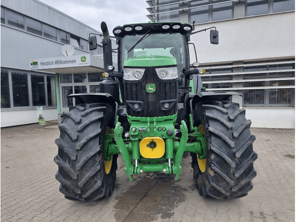 Трактор John Deere 6215R (2015)