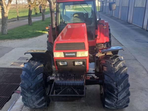 Трактор Case IH 7220 Magnum (1995)