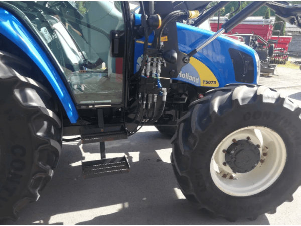 Трактор New Holland T 5070 (2011)