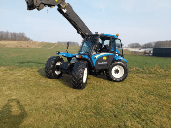 Навантажувач New Holland LM 435A (2006)