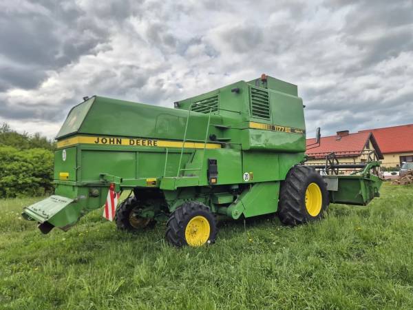 Комбайн John Deere 1177 (1992)