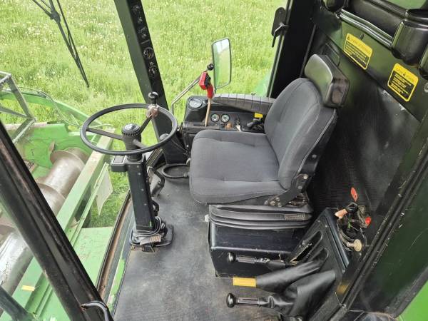 Комбайн John Deere 1177 (1992)