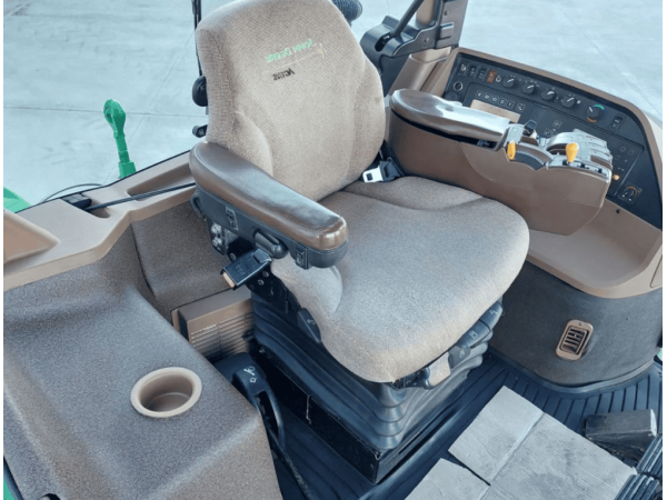 Трактор John Deere 8420 (2003)
