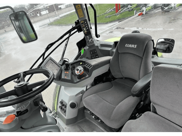 Трактор Claas Axion 930 (2014)