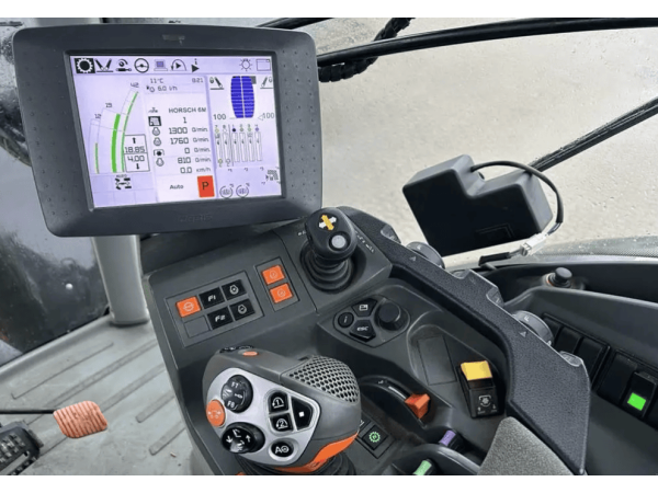 Трактор Claas Axion 930 (2014)