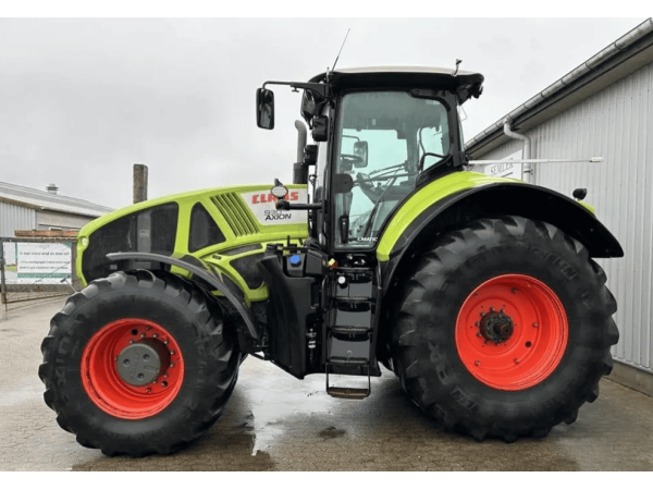 Трактор Claas Axion 930 (2014)