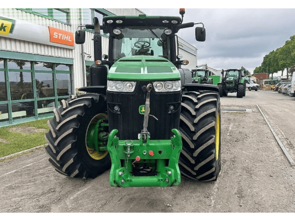 Трактор John Deere 8335R (2013)