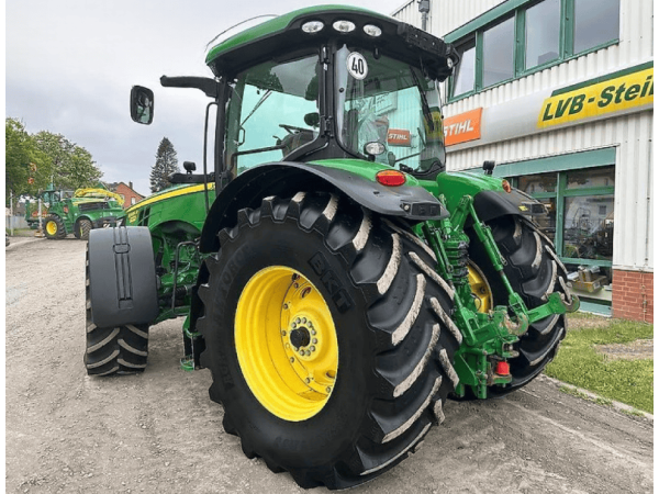 Трактор John Deere 8335R (2013)