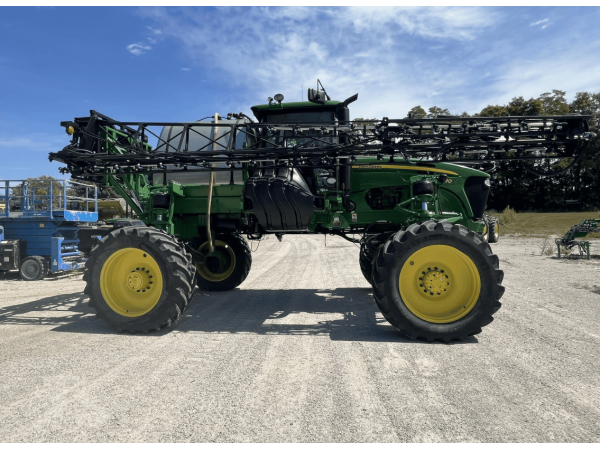 Обприскувач John Deere 4830 (2010)
