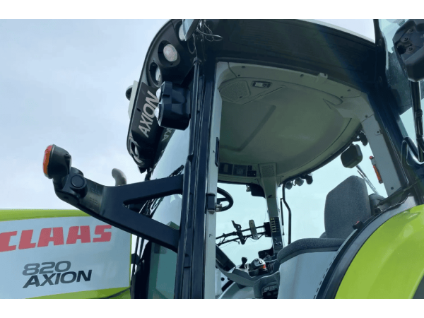 Трактор Claas Axion 820 (2015)