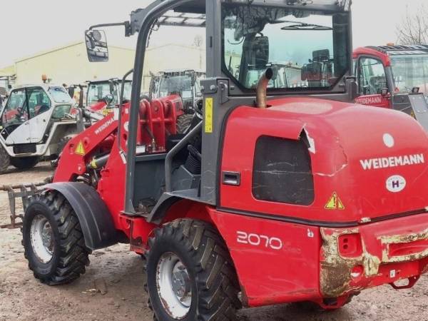 Навантажувач Weidemann 2070 CX50 (2011)