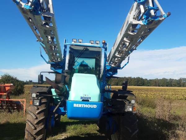 Самохідний обприскувач Berthoud Boxer 4000 R (2006)