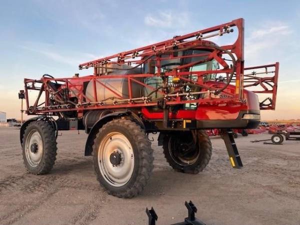 Самохідний обприскувач CASE IH SPX4410 (2006)