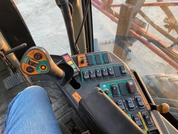 Самохідний обприскувач CASE IH SPX4410 (2006)