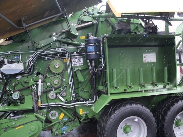 Прес-підбирач тюковий Krone CV 150 XC (2019)