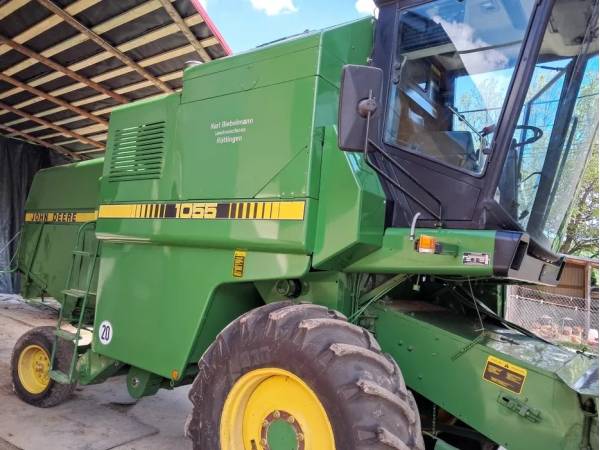 Комбайн John Deere 1055 (1989)