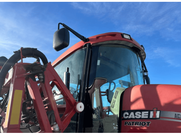 Самохідний обприскувач Case IH Patriot 4420 (2011)