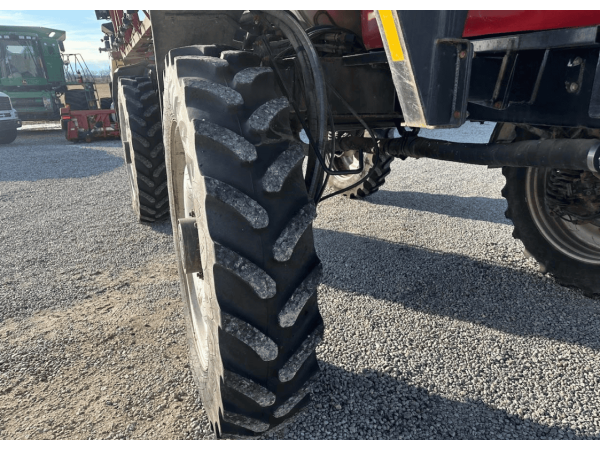 Самохідний обприскувач Case IH Patriot 4420 (2011)