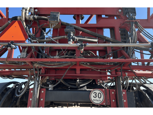 Самохідний обприскувач Case IH SPX3310 (2007)
