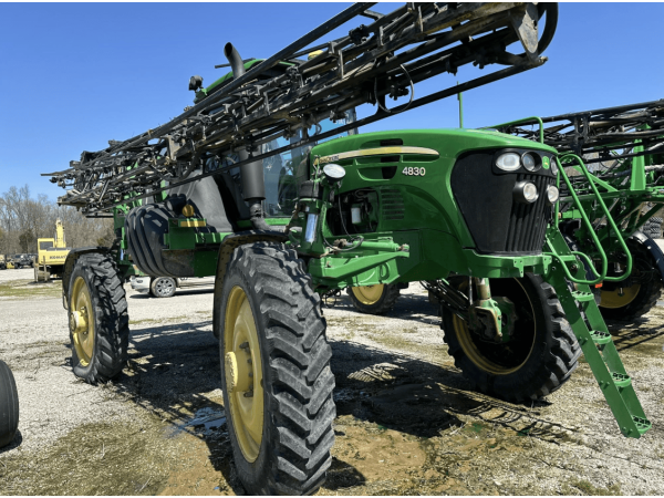 Обприскувач John Deere 4830 (2014)