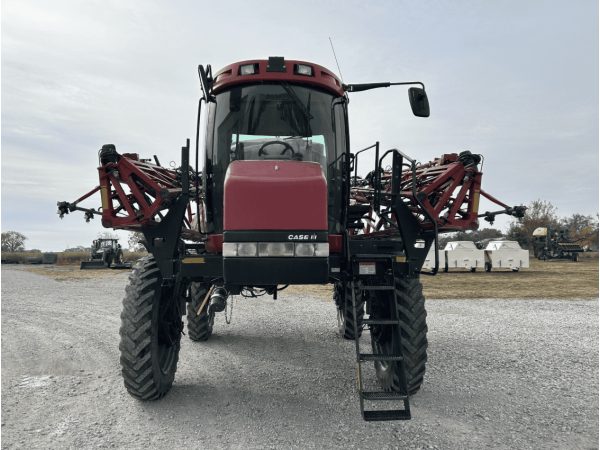Самохідний обприскувач Case IH Patriot 4420 (2010)