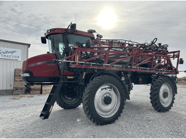 Самохідний обприскувач Case IH Patriot 4420 (2010)