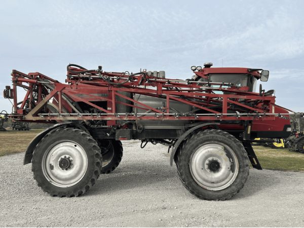 Самохідний обприскувач Case IH Patriot 4420 (2010)